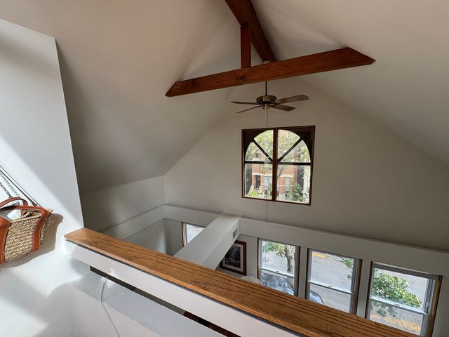 2742 N Kenmore Avenue, Chicago, IL 60614