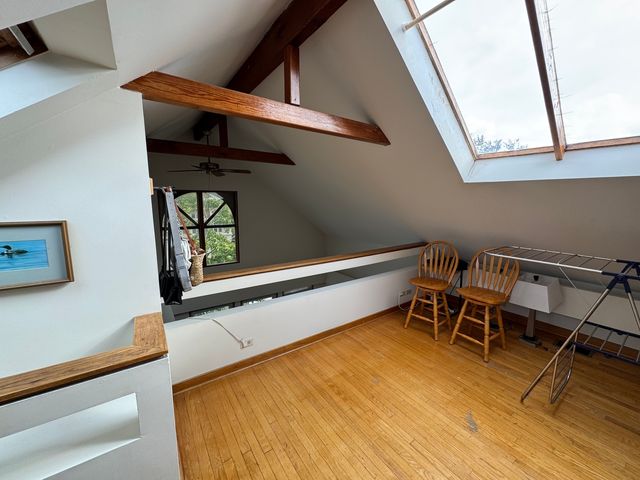 2742 N Kenmore Avenue, Chicago, IL 60614