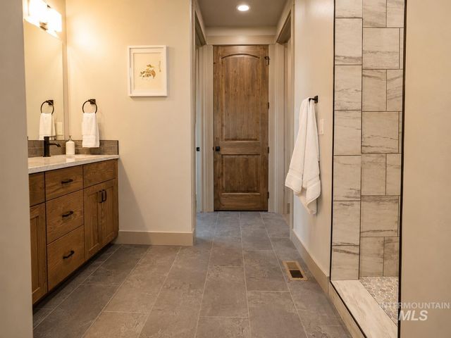 3859 E Vadonia Ln, Meridian, ID 83642