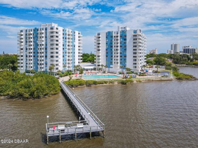935 N Halifax Ave Apt 402, Daytona Beach, FL 32118
