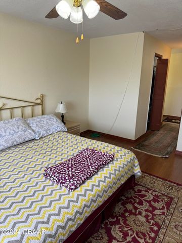 935 N Halifax Ave Apt 402, Daytona Beach, FL 32118