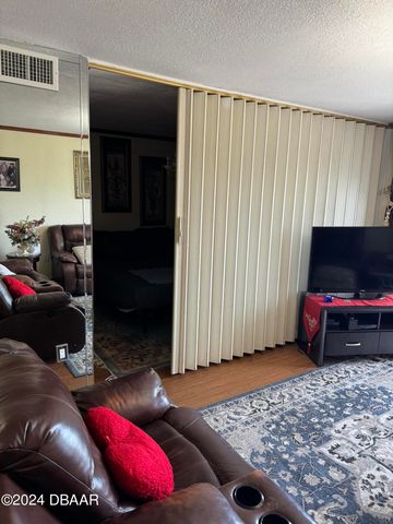 935 N Halifax Ave Apt 402, Daytona Beach, FL 32118