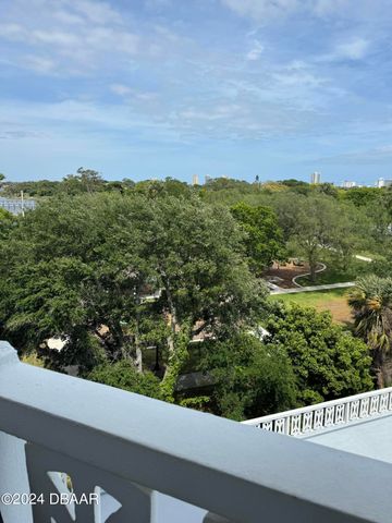 935 N Halifax Ave Apt 402, Daytona Beach, FL 32118