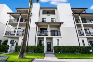 4716 NW 84th Court, Doral, FL 33166