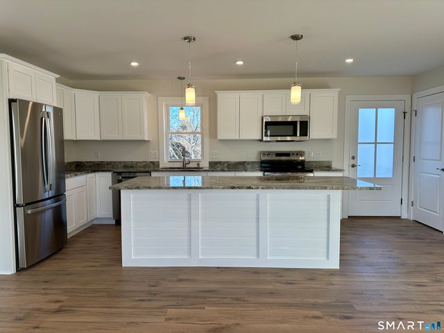 48 Cedar Street D, Branford, CT 06405