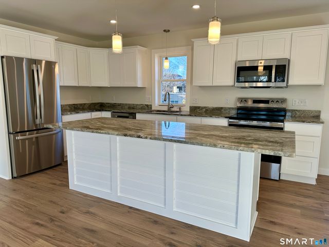 48 Cedar Street D, Branford, CT 06405