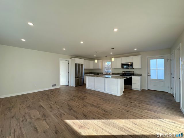 48 Cedar Street D, Branford, CT 06405