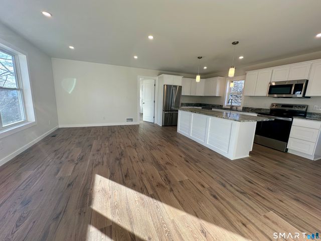 48 Cedar Street D, Branford, CT 06405