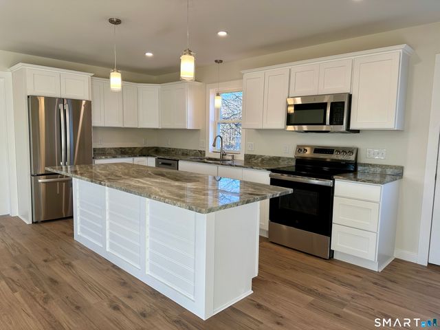 48 Cedar Street D, Branford, CT 06405