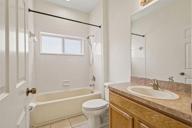 518 YORK DALE DRIVE, Ruskin, FL 33570