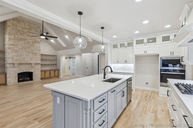 205 W 164th Place S, Glenpool, OK 74033