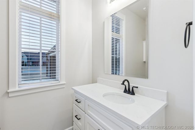 205 W 164th Place S, Glenpool, OK 74033