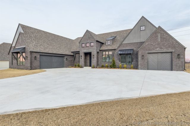 205 W 164th Place S, Glenpool, OK 74033