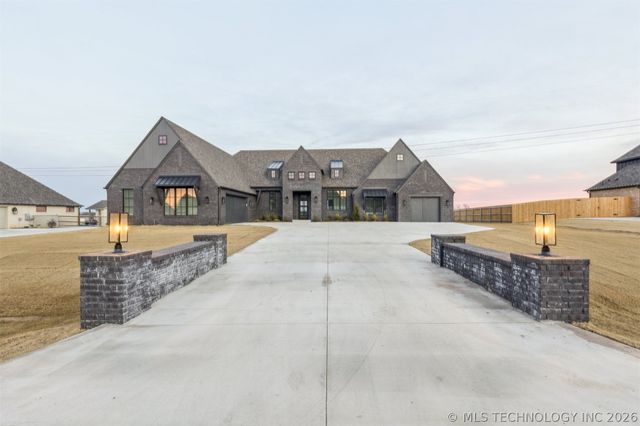 205 W 164th Place S, Glenpool, OK 74033