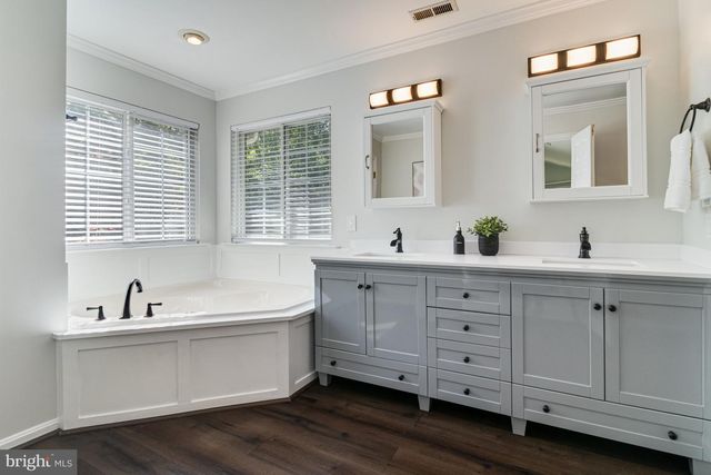8875 LOCUST GROVE DR, Port Tobacco, MD 20677