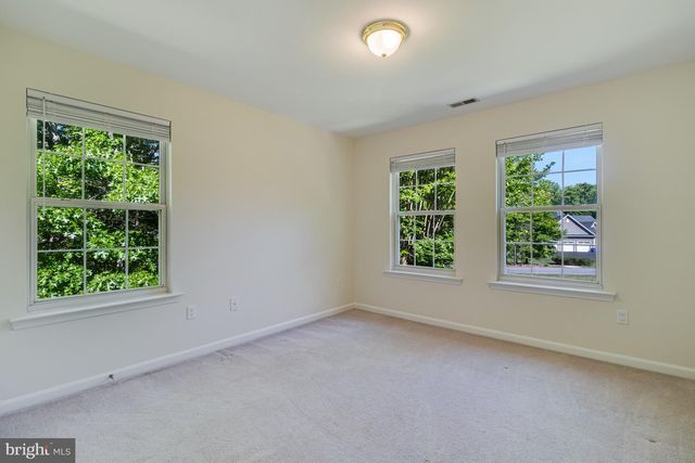 8875 LOCUST GROVE DR, Port Tobacco, MD 20677