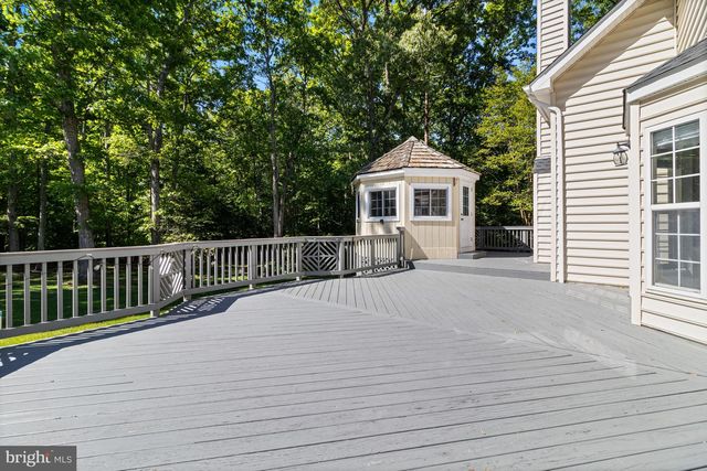 8875 LOCUST GROVE DR, Port Tobacco, MD 20677