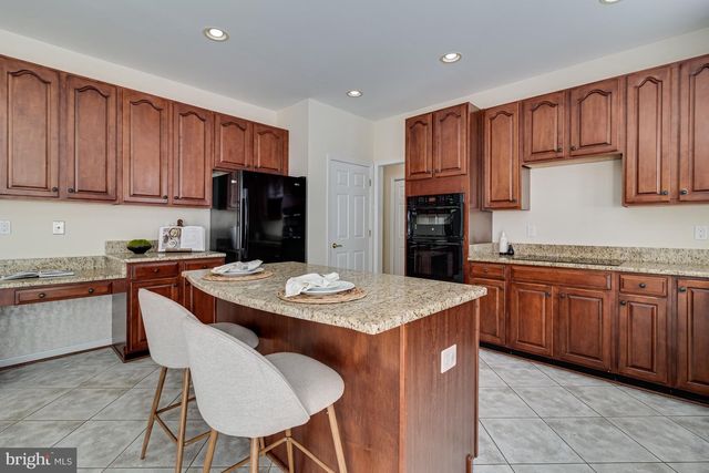 8875 LOCUST GROVE DR, Port Tobacco, MD 20677