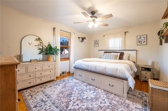 32 W Tacoma Ave, Latrobe, PA 15650