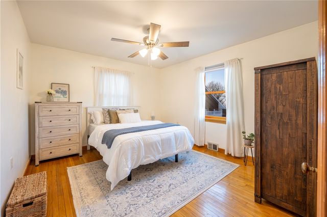 32 W Tacoma Ave, Latrobe, PA 15650