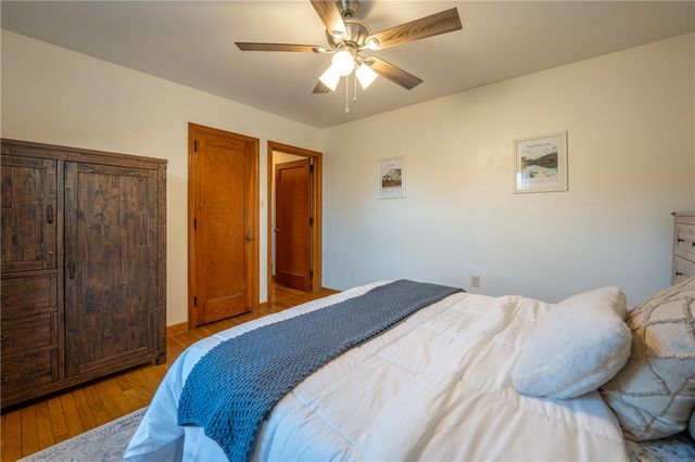 32 W Tacoma Ave, Latrobe, PA 15650