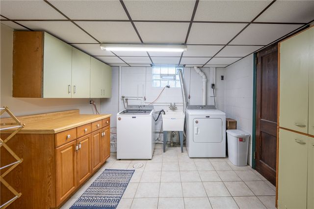 32 W Tacoma Ave, Latrobe, PA 15650