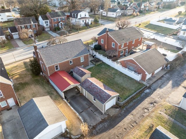 32 W Tacoma Ave, Latrobe, PA 15650