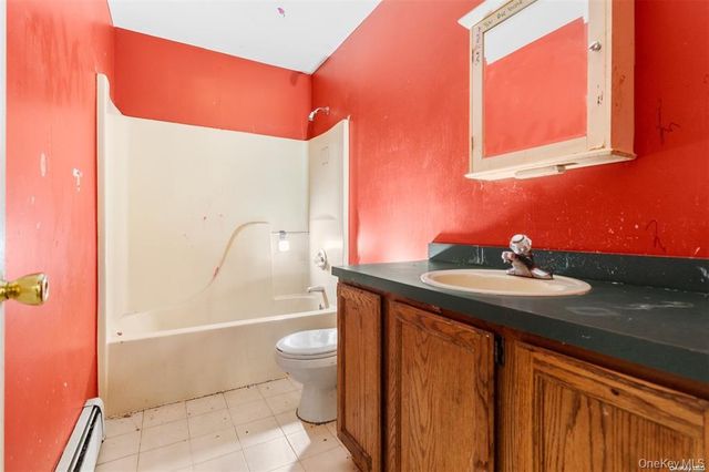 34 Andys Lane, Eastport, NY 11941