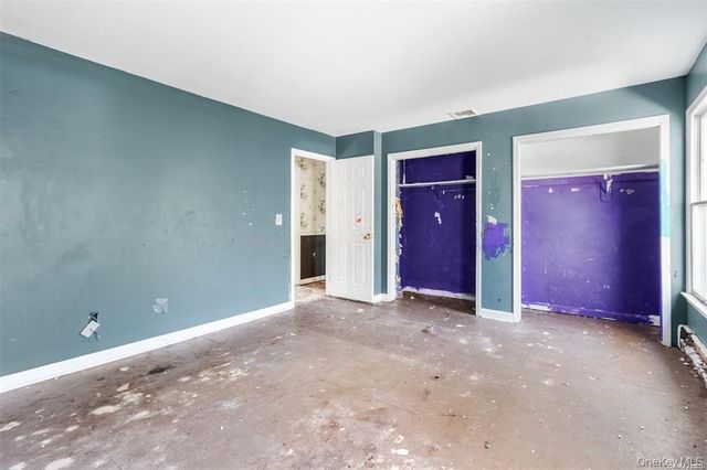 34 Andys Lane, Eastport, NY 11941