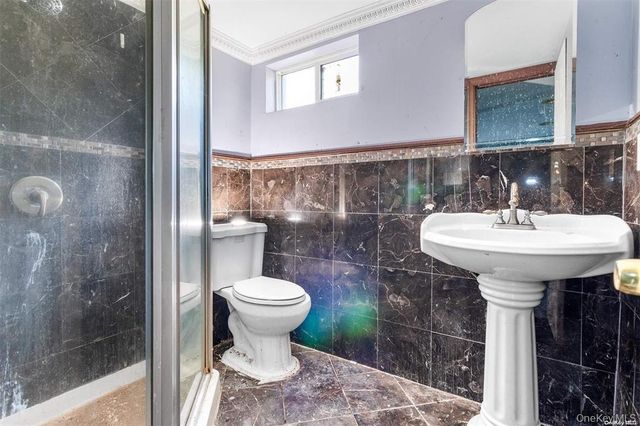 34 Andys Lane, Eastport, NY 11941