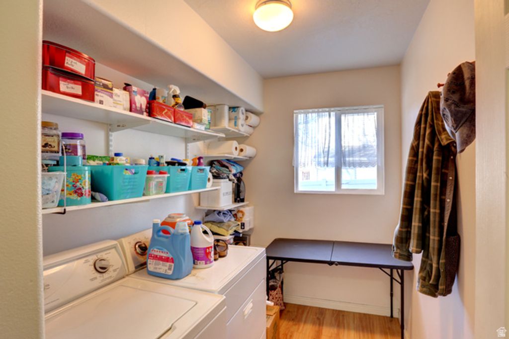 Image 13 of property listing at 2128 BRIDGER DR, Springville, UT 84663