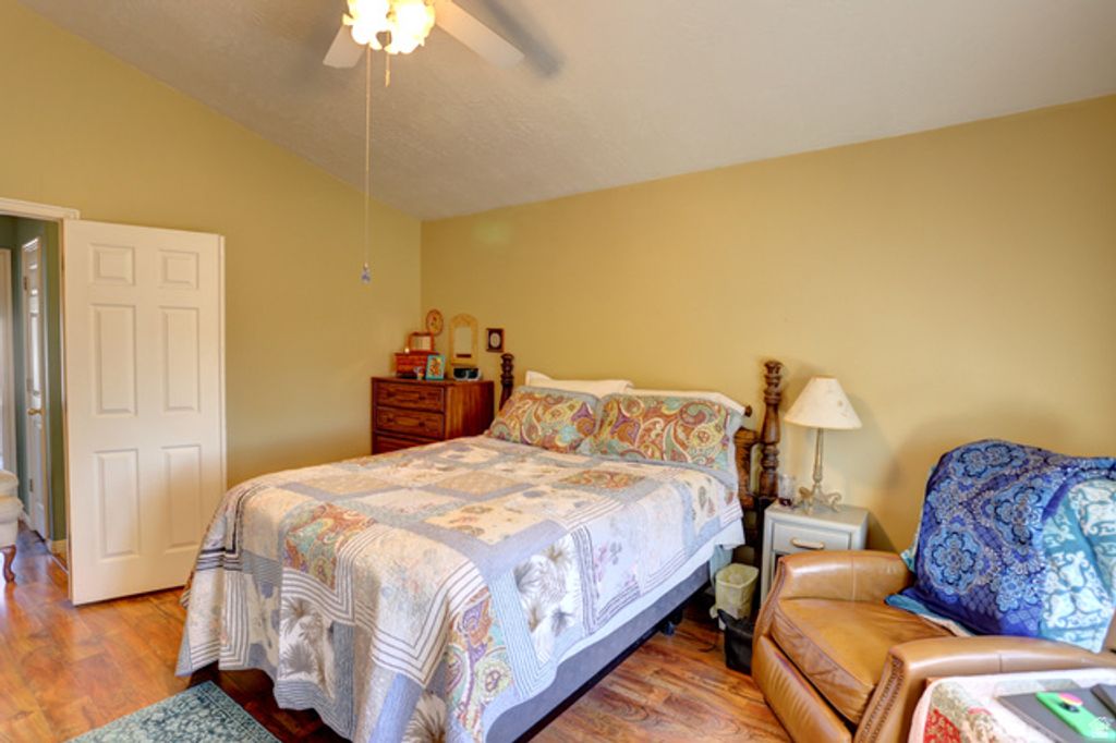 Image 16 of property listing at 2128 BRIDGER DR, Springville, UT 84663