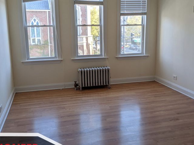 2600 N Kimball Avenue 303, Chicago, IL 60647