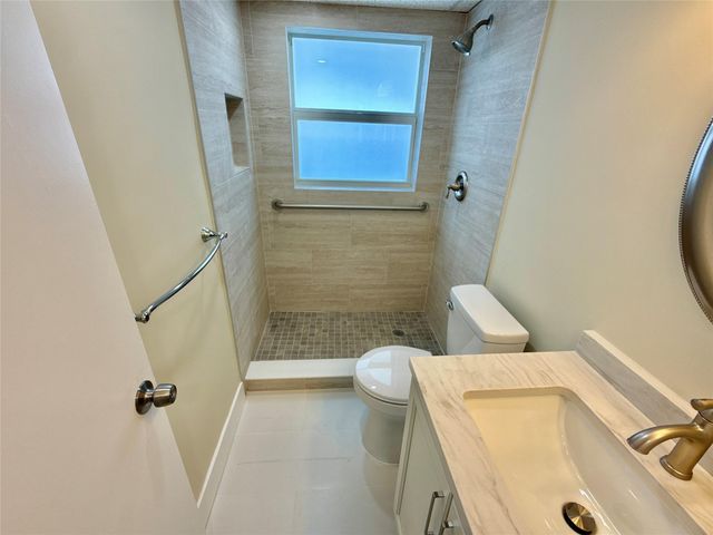 7887 Golf Circle Dr 211, Margate, FL 33063