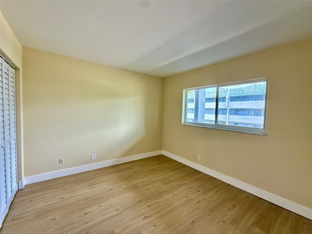 7887 Golf Circle Dr 211, Margate, FL 33063