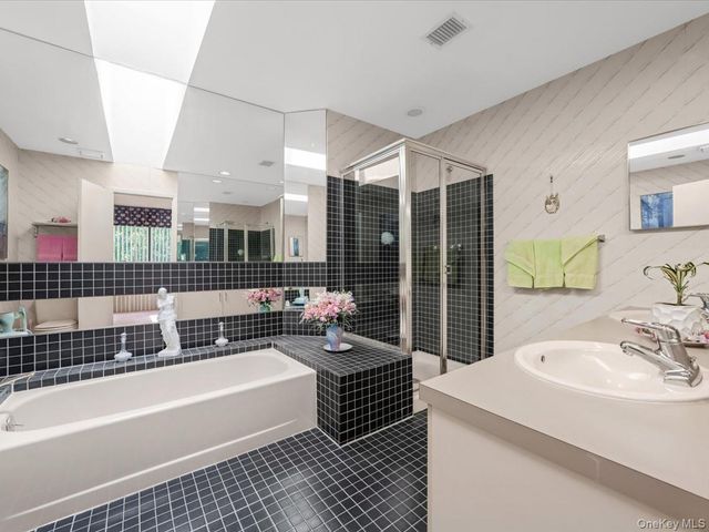 181 North Lane, Smithtown, NY 11787