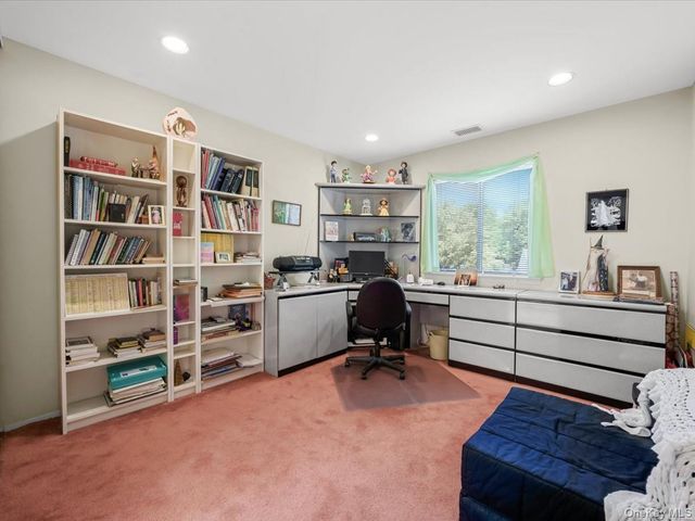 181 North Lane, Smithtown, NY 11787