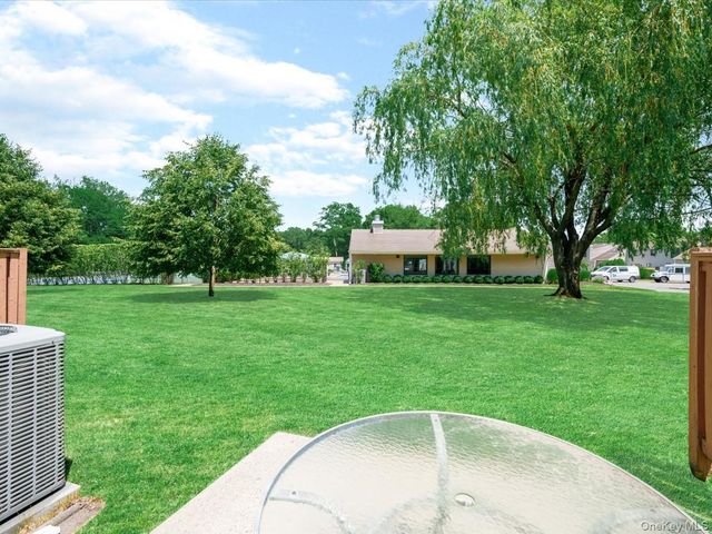 181 North Lane, Smithtown, NY 11787