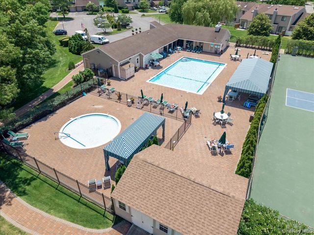 181 North Lane, Smithtown, NY 11787