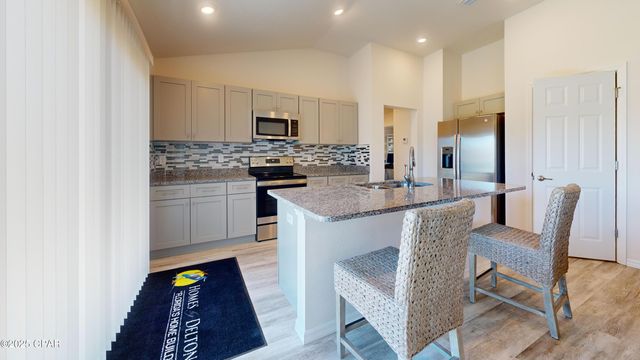 3989 Horizon Avenue, Chipley, FL 32428