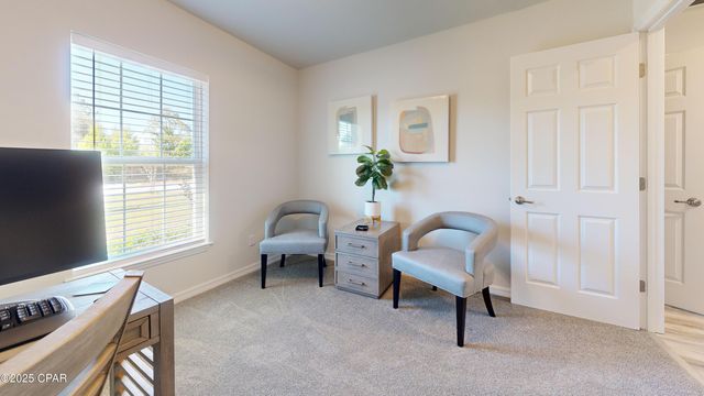 3989 Horizon Avenue, Chipley, FL 32428