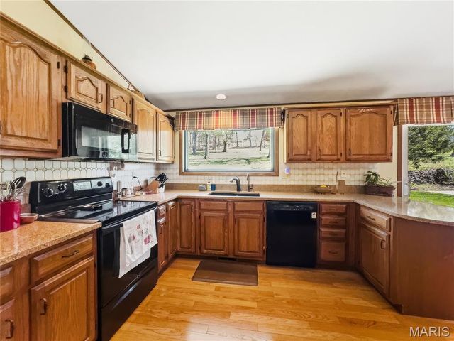 529 Normac Drive, Camdenton, MO 65020