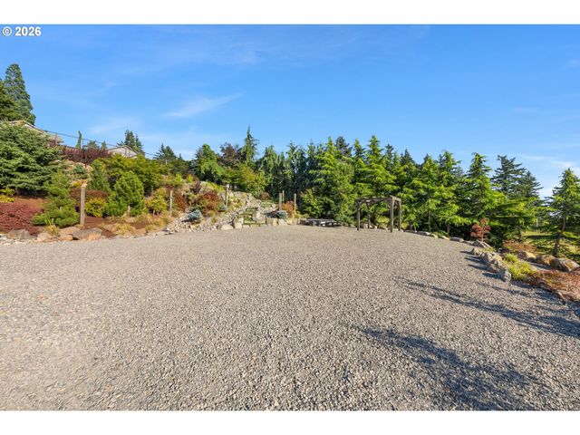 9833 Se EASTVIEW Dr, Happy Valley, OR 97086