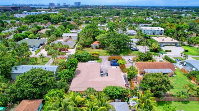 1853 Service Road, North Palm Beach, FL 33408