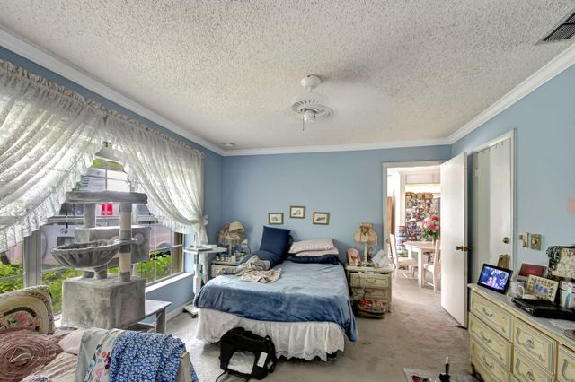 1853 Service Road, North Palm Beach, FL 33408