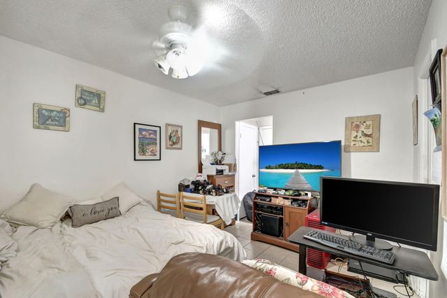1853 Service Road, North Palm Beach, FL 33408