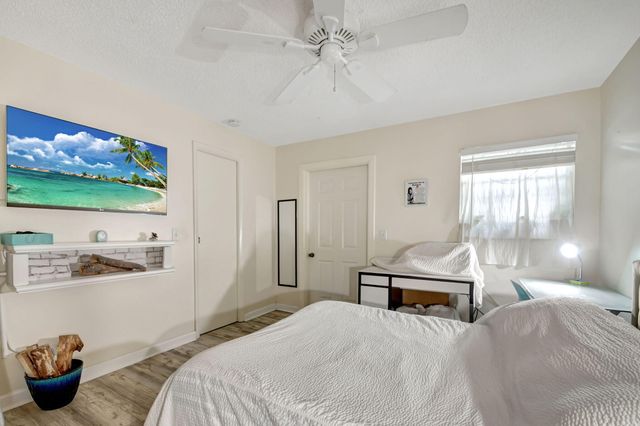1853 Service Road, North Palm Beach, FL 33408