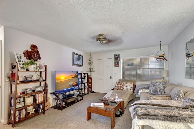 1853 Service Road, North Palm Beach, FL 33408