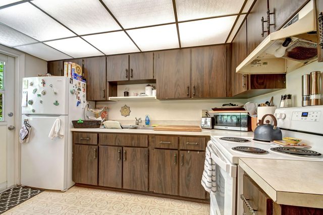 1853 Service Road, North Palm Beach, FL 33408