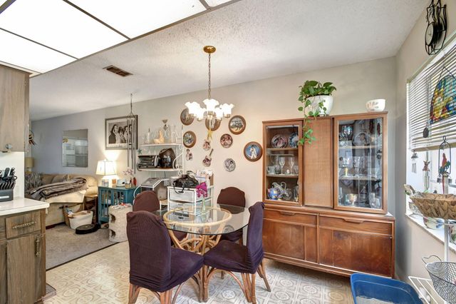 1853 Service Road, North Palm Beach, FL 33408